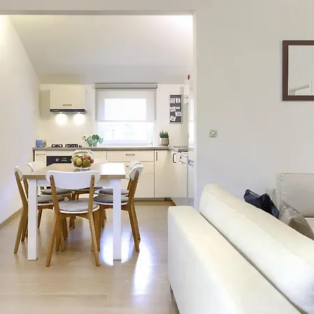 公寓 Homestay Pula *