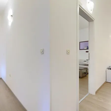 Lägenhet Homestay Pula