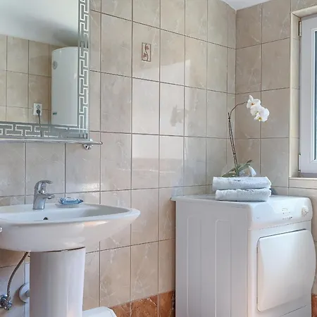 Homestay Pula * Пула