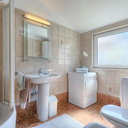 Apartment Homestay Pula
