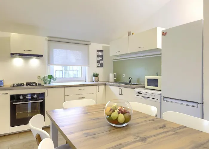 Апартаменты Homestay Pula